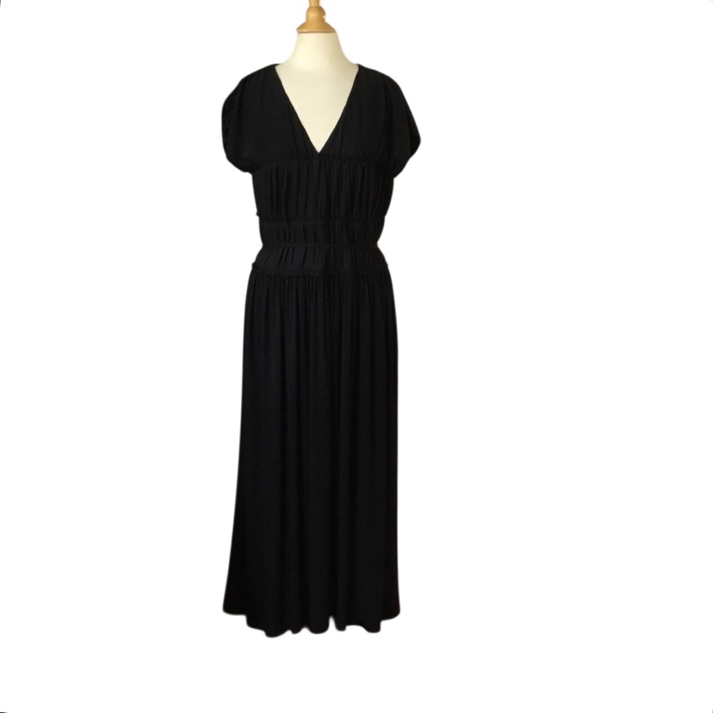 Peruvian Connection Black Pleated Short Sleeve V Neck Maxi Dress